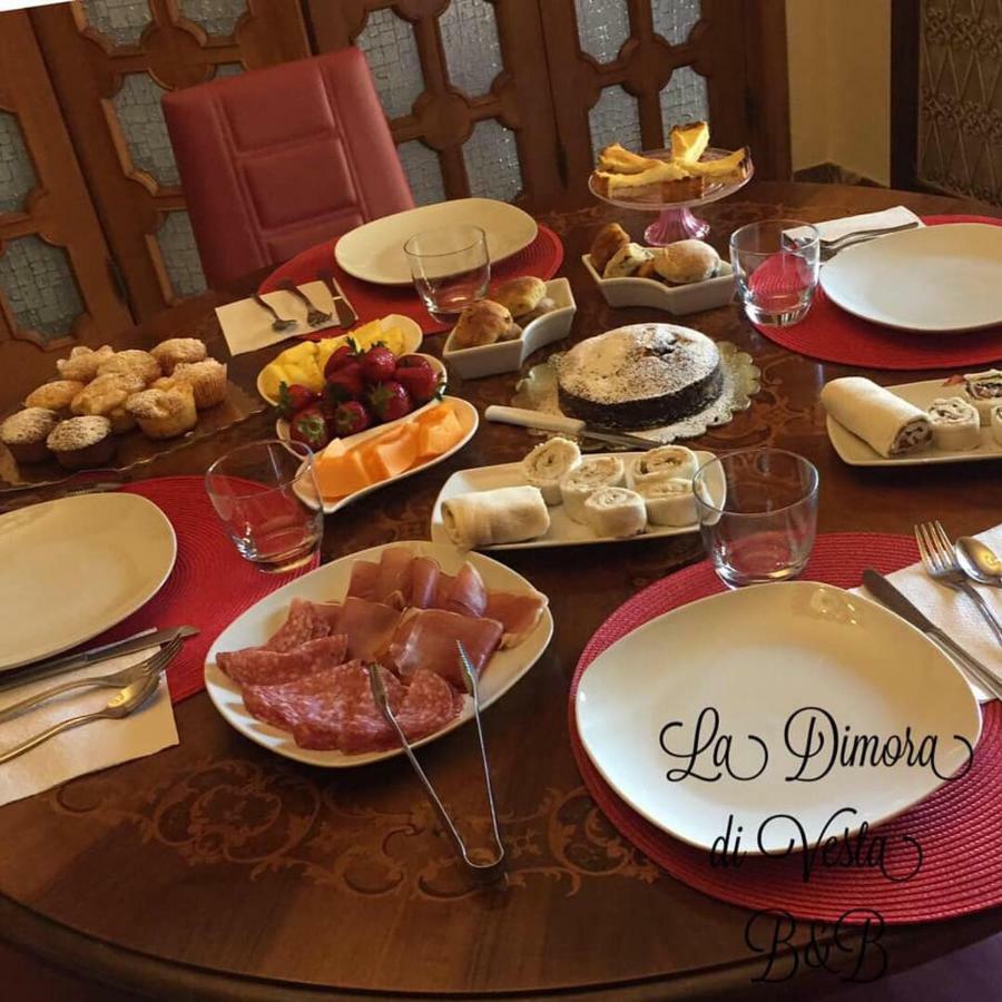 La Dimora Di Vesta Bed & Breakfast Lecce Luaran gambar